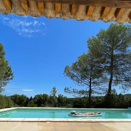 Valentino * Uzès