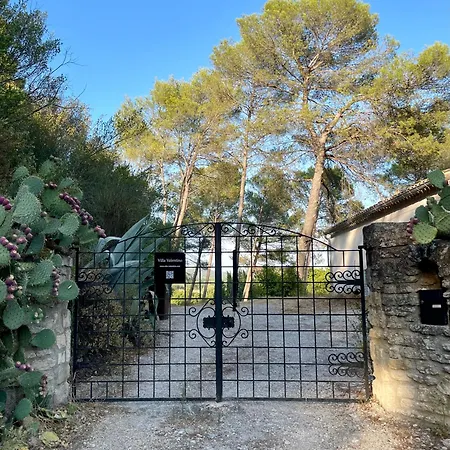 Valentino Uzès