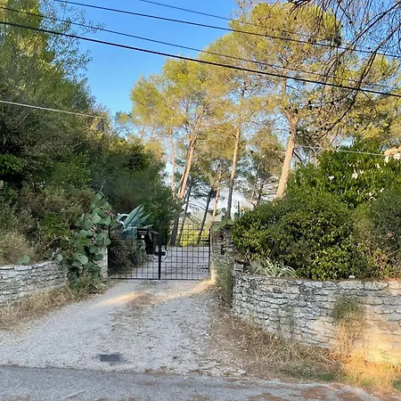 Valentino Villa Uzès